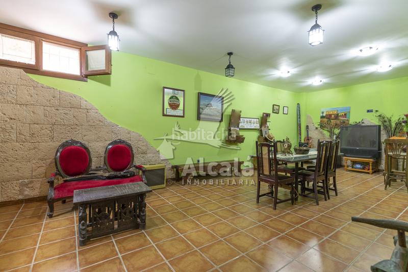 Foto 82ae18b8-fb3f-4d66-ae65-6856c97bebf3. House with heating parking in Campo Real