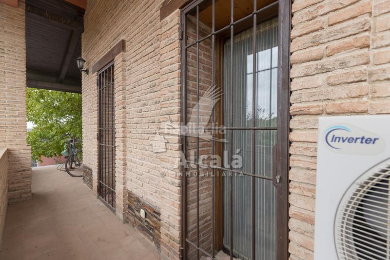 Foto 90dde539-c328-4fd2-9341-337fd6a31809. House with heating parking in Campo Real