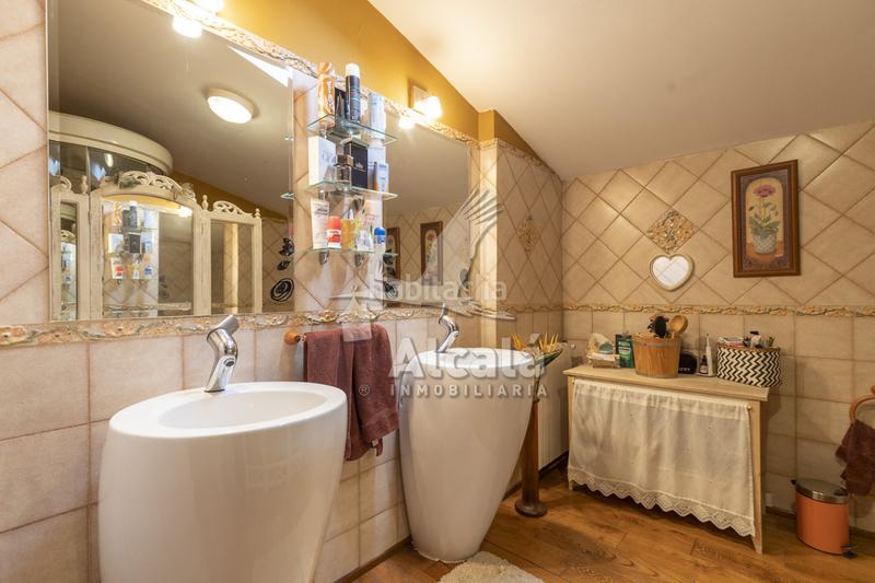 Foto 939dc453-73f9-4edc-89bd-8362de737833. House with heating parking in Campo Real