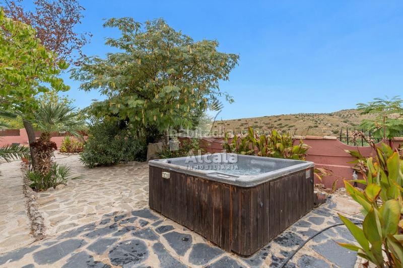 Foto bdc6b083-a510-456f-adf3-f270c2a40cb9. House with heating parking in Campo Real