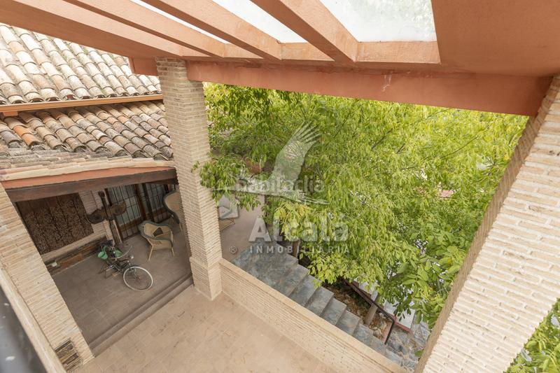 Foto bdc72a8d-4e17-4e17-9925-5e2e18e19ca7. House with heating parking in Campo Real