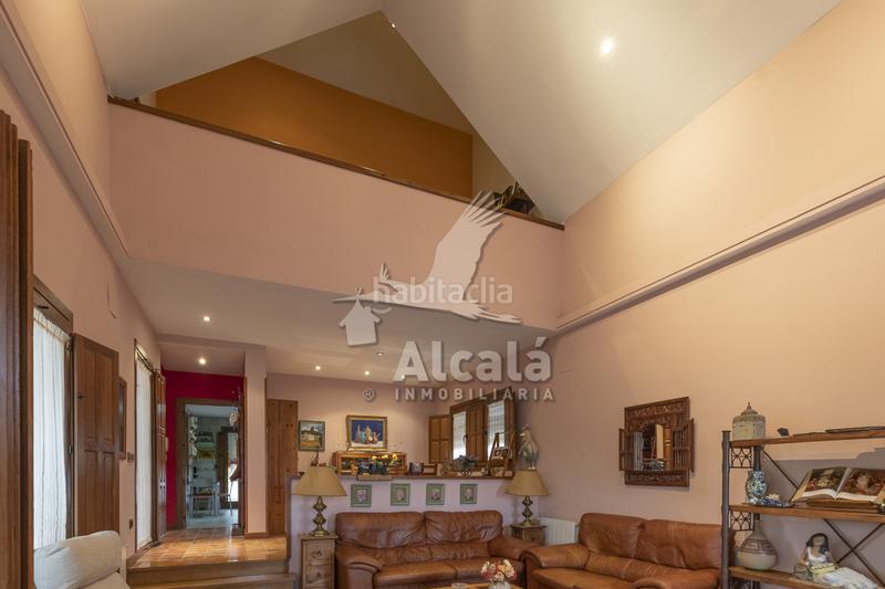 Foto c294a687-1c1e-43a7-9d62-1c684d3752b0. House with heating parking in Campo Real