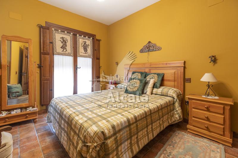 Foto f06d3de6-2909-47f8-8ab7-ef54f5e86648. House with heating parking in Campo Real