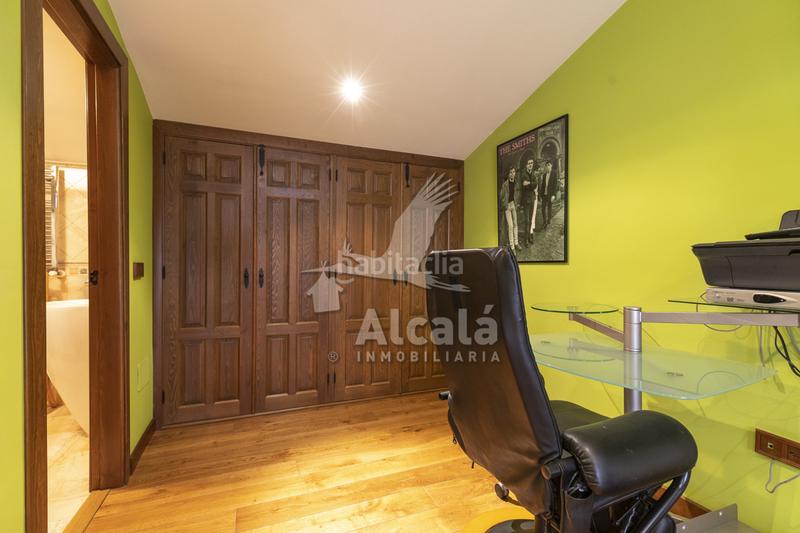 Foto f680a8bc-8b32-47e4-9601-9f82fd5a8979. House with heating parking in Campo Real