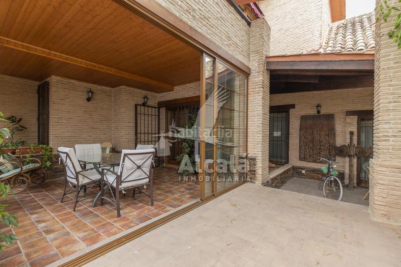 Foto f9f145a5-aff0-4e3d-a10d-605ac20e8b2e. House with heating parking in Campo Real