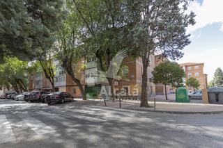 Etagenwohnung in Reyes Católicos. Piso en reyes catolicos oportunidad para inversores