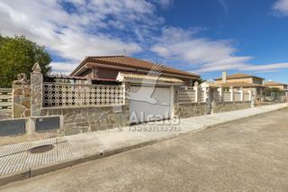 Maison à Torrejón del Rey. Oportunidad chalet independiente en una sola planta en señorio m
