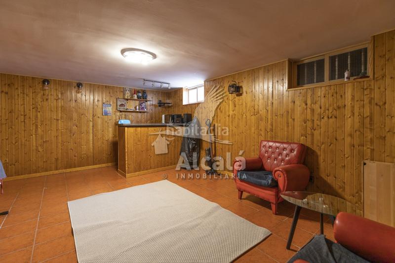 Foto 04c3dc94-94fe-495b-a1f1-439f4d316f44. Casa adossada amb calefacció aparcament piscina a Meco