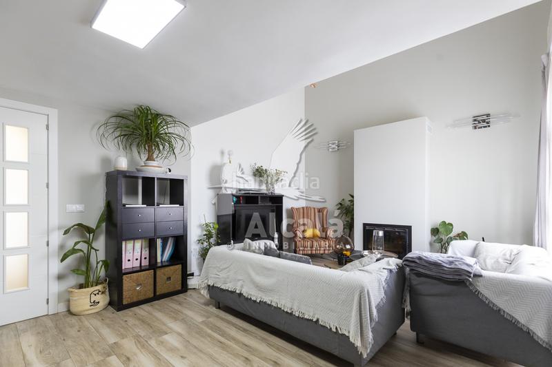 Foto 2d1d5f89-47bf-4700-bd1e-e71cb52b8c28. Casa adossada amb calefacció aparcament piscina a Meco