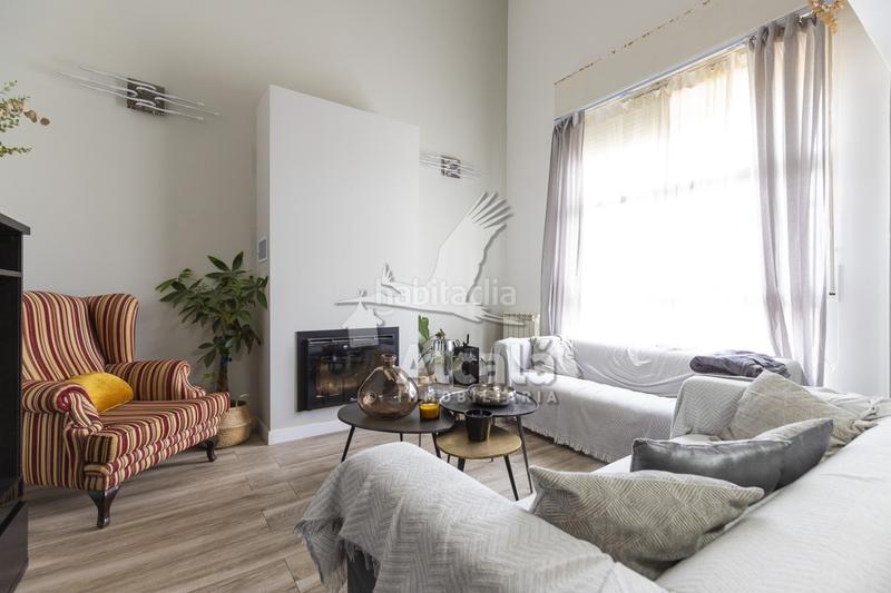 Foto 3c2f0c96-4e30-4950-8d97-41afb659d6e2. Casa adossada amb calefacció aparcament piscina a Meco