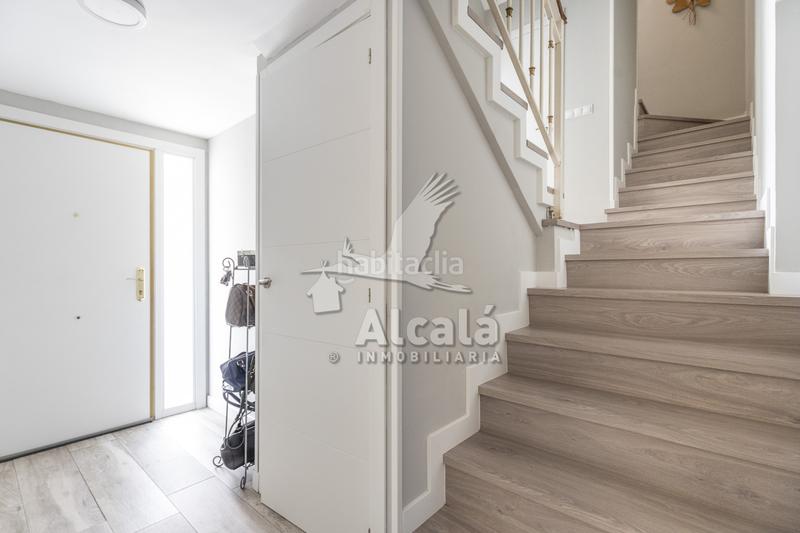 Foto 7e00bbab-0ca1-4c3b-aeb0-b0b368d61f84. Casa adossada amb calefacció aparcament piscina a Meco