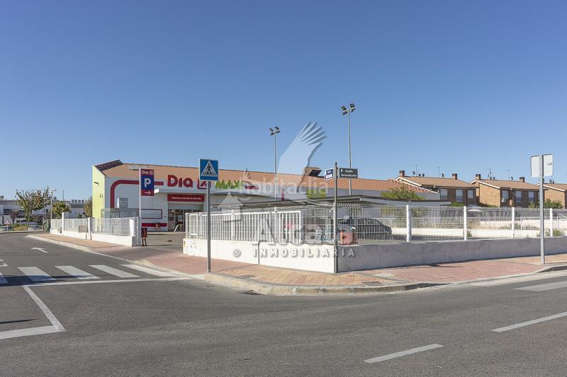 Foto 832ea924-393b-419e-b605-6db8dc8e4bdd. Casa adossada amb calefacció aparcament piscina a Meco