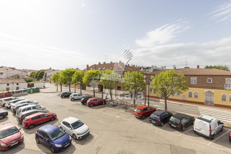 Foto a530473b-e243-46f7-ad87-0d137afec674. Casa adossada amb calefacció aparcament piscina a Meco