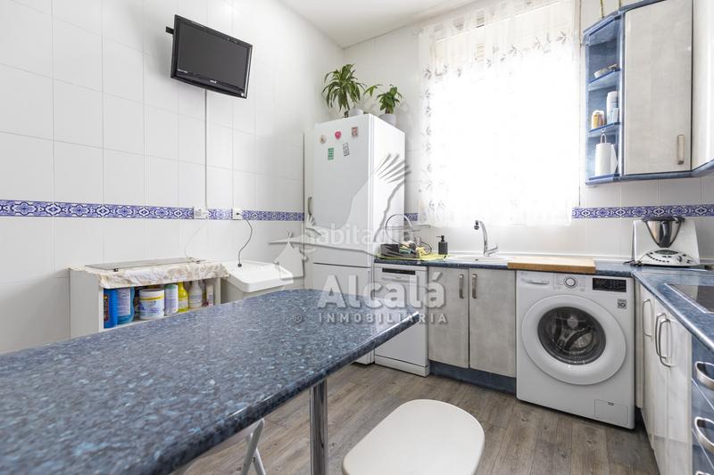 Foto c87a1f84-73a7-4d8a-b3c5-134a7aa3c1b0. Casa adossada amb calefacció aparcament piscina a Meco