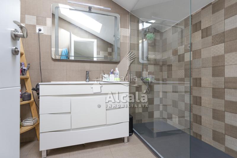 Foto d56e9f8c-6259-46f8-9474-6501bba294e5. Casa adossada amb calefacció aparcament piscina a Meco