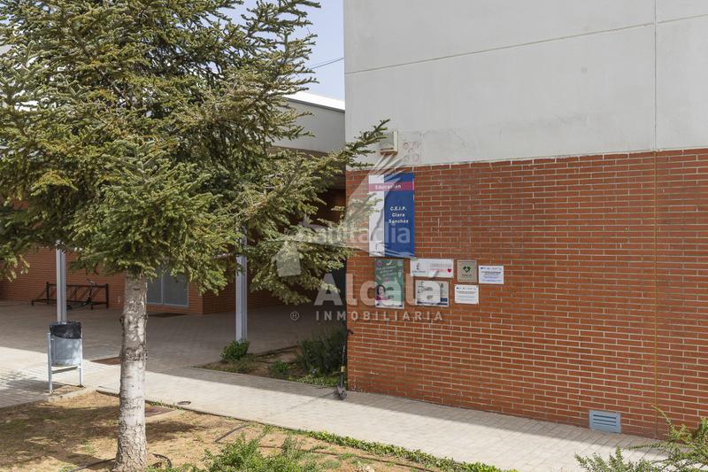 Foto 6bec9482-3c86-4985-a7ea-09712a6d6edf. Casa adosada acogedor chalet adosado en Galápagos