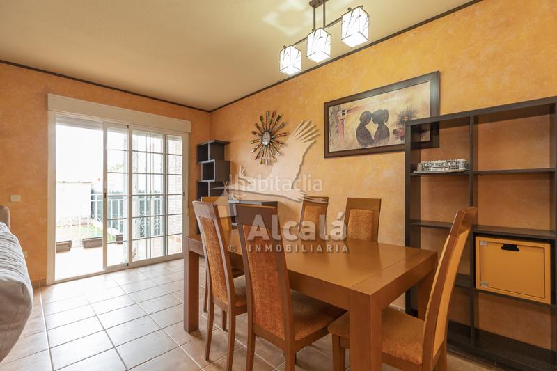 Foto 837179e0-f1f3-4ea3-8202-d88938e0a944. Casa adosada acogedor chalet adosado en Galápagos