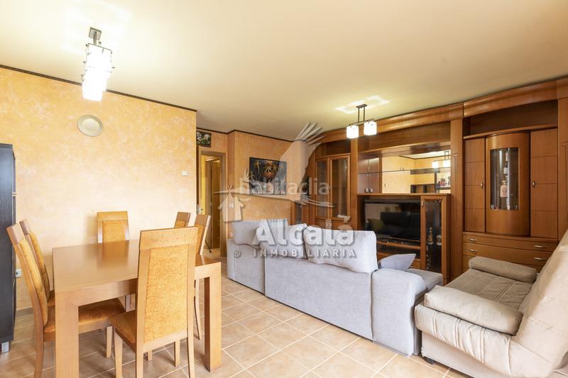 Foto b3f95d8e-a3fe-4aba-8d77-ccc3b3a57b14. Casa adosada acogedor chalet adosado en Galápagos