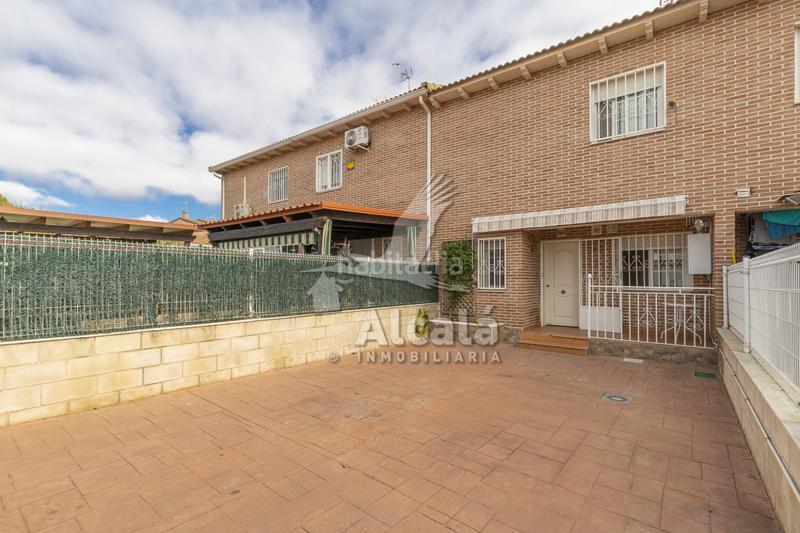 Foto f6409402-a874-4555-9643-42f19480bfcc. Casa adosada acogedor chalet adosado en Galápagos