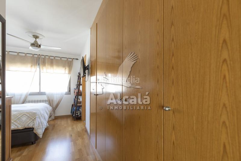 Foto 0e37f295-ec8f-4945-b80a-2994a31899cb. Casa adossada amb calefacció aparcament piscina a Villalbilla