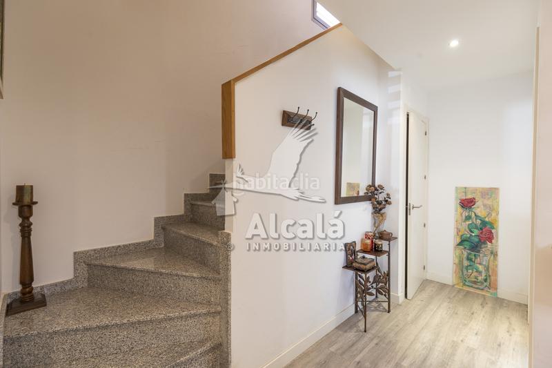 Foto 4b576623-f879-48ee-99c8-eb796bbb4b2b. Casa adossada amb calefacció aparcament piscina a Villalbilla