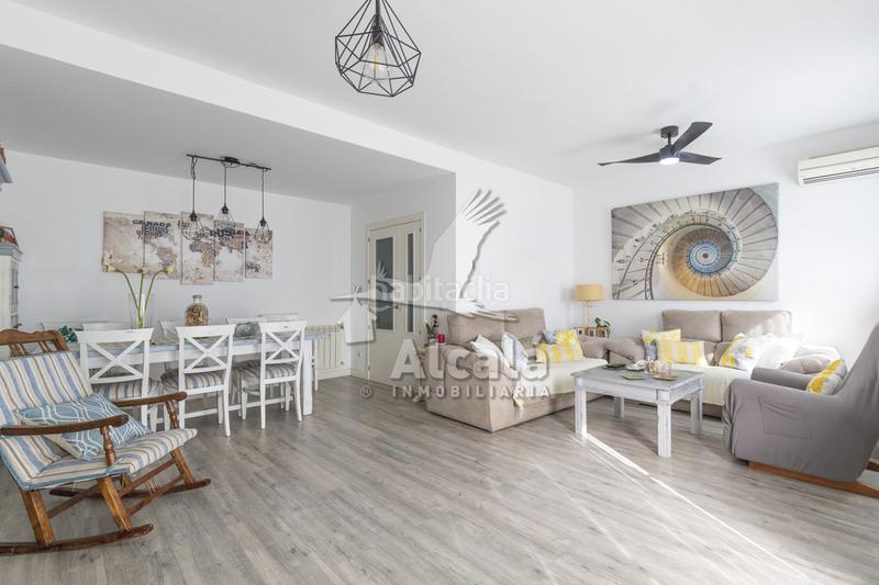 Foto 968a76ed-d32b-4de1-8c61-76bfd45fc208. Casa adossada amb calefacció aparcament piscina a Villalbilla