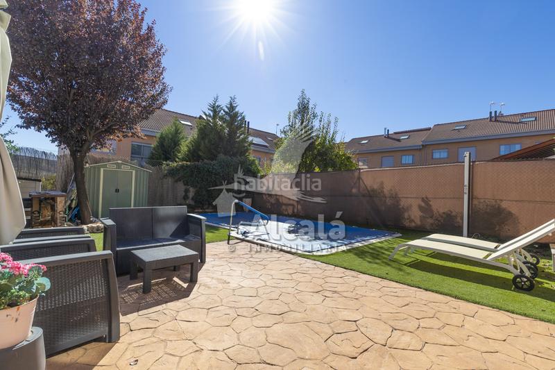 Foto b3e9f3a9-babc-41da-914f-e2ae8ee2ace1. Casa adossada amb calefacció aparcament piscina a Villalbilla