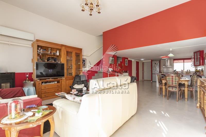 Foto 2261a9ad-3417-4010-b4b7-db864d38e248. Ático loft dúplex con encanto en Loeches