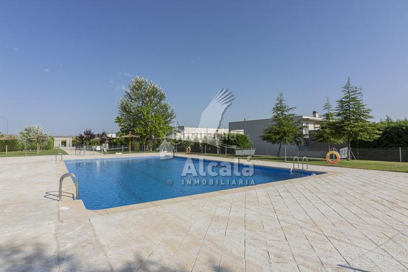 Foto 6fdd48ca-70c1-4ad1-80ec-b1f166134a25. Ático loft dúplex con encanto en Loeches