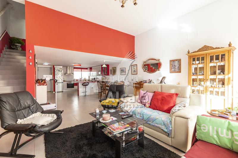 Foto e0f29872-b7c6-4a54-a247-149df76294b2. Ático loft dúplex con encanto en Loeches