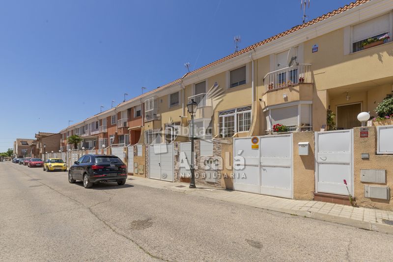 Foto 109c58e9-cf85-47e8-8f6c-2bbb2eb3092f. Casa amb calefacció aparcament a Camarma de Esteruelas