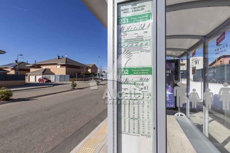 Foto 11a8ac2a-b36c-4fda-883e-b696a08aa6ab. Pis amb calefacció aparcament piscina a Los Hueros Villalbilla