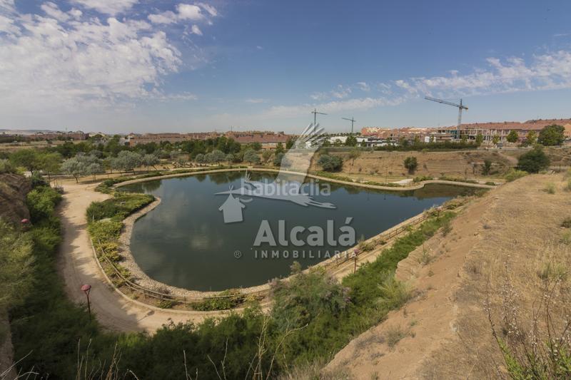 Foto 1cf3d045-44fe-4ef3-adb0-38c764bb64ca. Pis amb calefacció aparcament piscina a Los Hueros Villalbilla