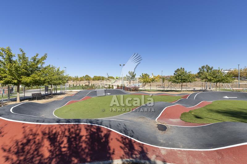 Foto 342a7e44-1527-4ced-a08e-7b6eb759cb89. Pis amb calefacció aparcament piscina a Los Hueros Villalbilla