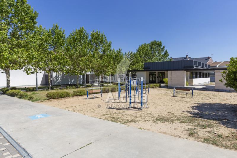 Foto 54dc9a9f-1a94-46b2-9fae-6efb916455c1. Pis amb calefacció aparcament piscina a Los Hueros Villalbilla