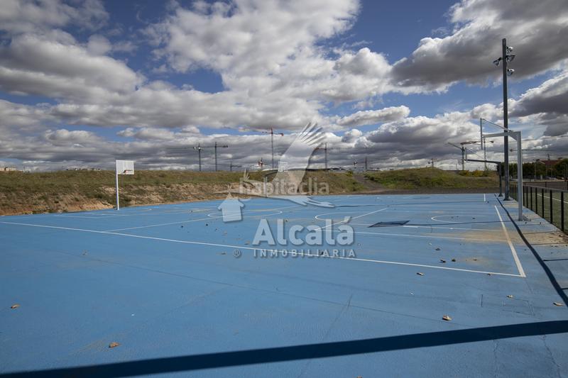 Foto a9e744f3-9eb1-49eb-a09f-805cf1405287. Pis amb calefacció aparcament piscina a Los Hueros Villalbilla