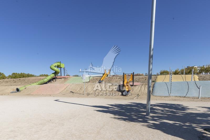 Foto ea885949-8a4c-4d04-bb93-ab8483817c3c. Pis amb calefacció aparcament piscina a Los Hueros Villalbilla