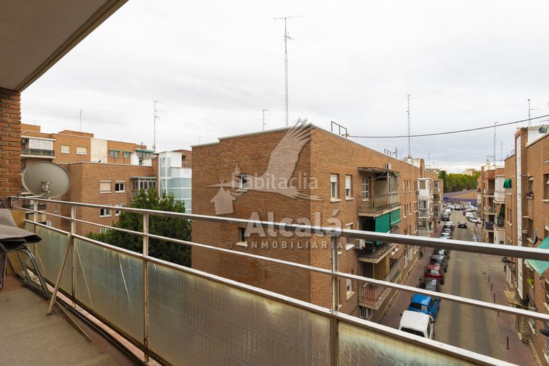 Foto 84995324-656b-49f0-9d5e-d92671bb71f2. Pis amb calefacció a Estación-Parque O´Donnell Alcalá de Henares