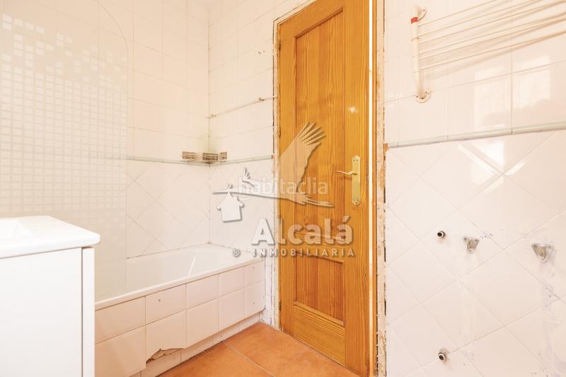 Foto 00dcf771-263f-4d9f-ae47-522fc1868f62. Casa bifamiliare con riscaldamento parcheggio in Pioz