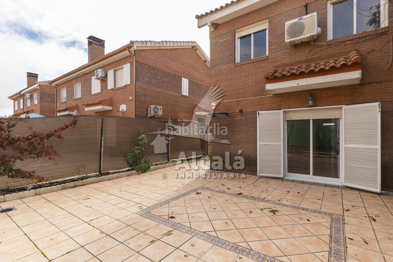 Foto 03136f2d-3947-479a-b16b-8f446cdf84d0. Casa bifamiliare con riscaldamento parcheggio in Pioz