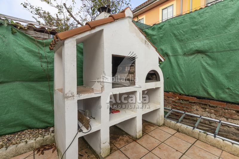 Foto 197f3f8e-3d3e-4008-b356-33b50092ba55. Casa bifamiliare con riscaldamento parcheggio in Pioz