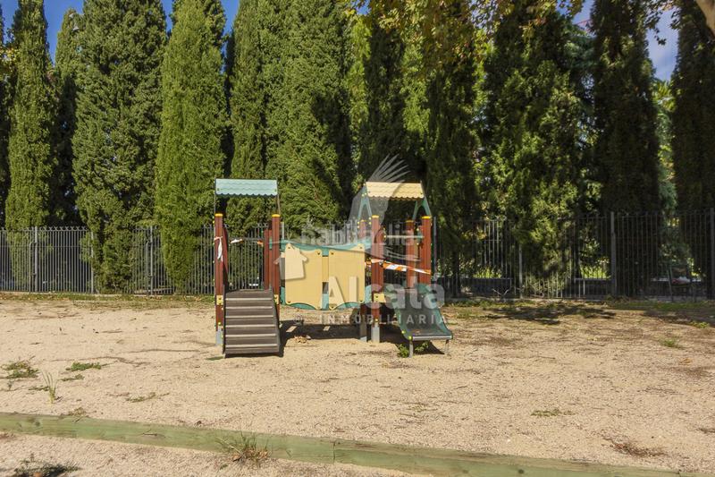 Foto 6036247d-4e0c-45c8-be50-20463c9fc9f6. Pis amb calefacció a Reyes Católicos Alcalá de Henares