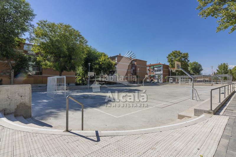 Foto a7aae5ac-f08c-442d-bab7-4b0b253ff7e6. Pis amb calefacció a Reyes Católicos Alcalá de Henares