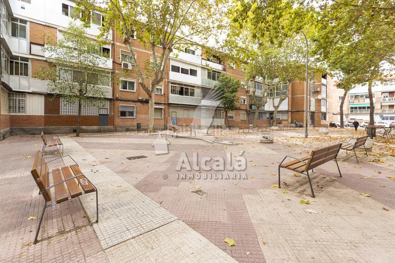 Foto 66e7cc50-9646-4fe7-a209-50edfdae05f4. Appartement avec chauffage dans Reyes Católicos Alcalá de Henares