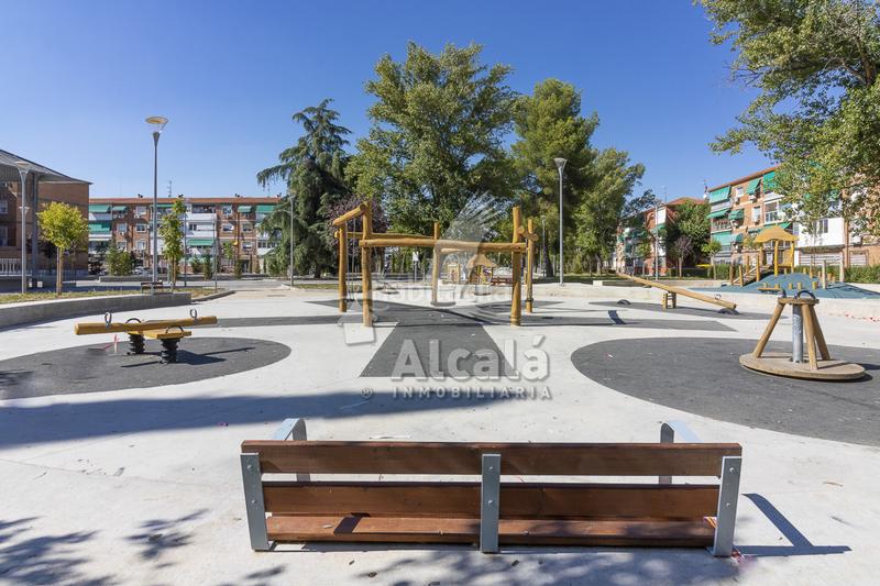 Foto b4e2c503-ac4a-473c-a398-6b4a2abc20e9. Appartement avec chauffage dans Reyes Católicos Alcalá de Henares