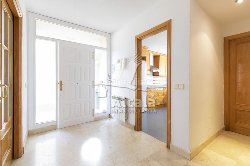 Foto aeaac68c-9f1b-4f77-b9c1-5013cf327a7a. Maison avec chauffage parking dans Loeches