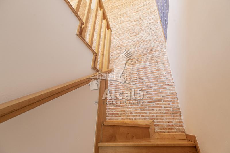 Foto b257e5ae-a74d-48ee-ae51-172cc0efb866. Maison avec chauffage parking dans Loeches