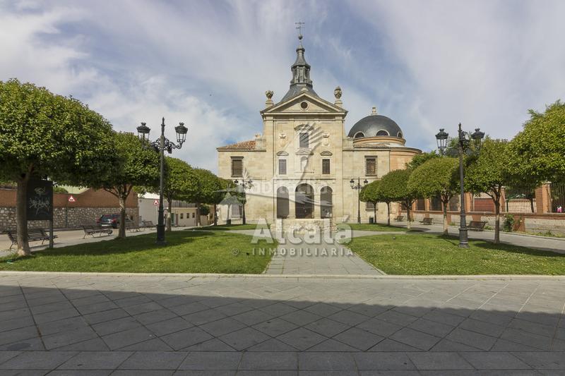 Foto bf133147-6919-42a8-9537-c770e3f1e489. Maison avec chauffage parking dans Loeches