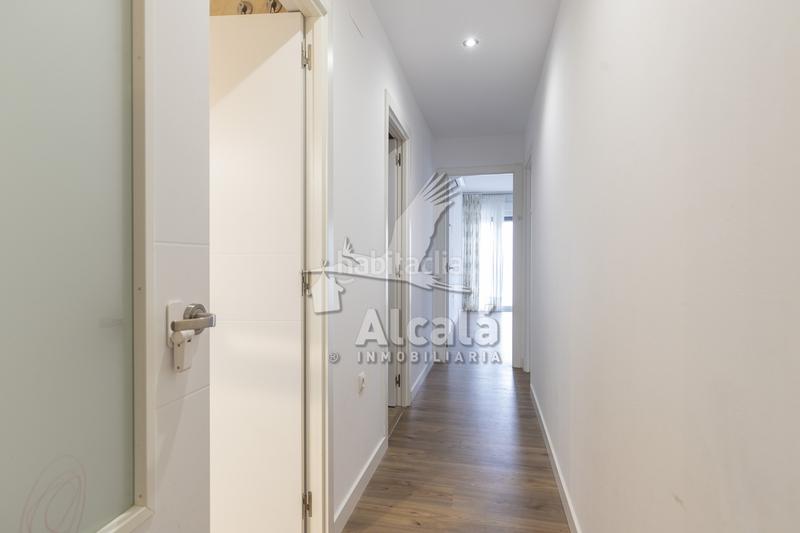 Foto 1e43bfa4-1182-4e06-812a-e72151942086. Etagenwohnung mit heizung parking in Villalbilla pueblo Villalbilla