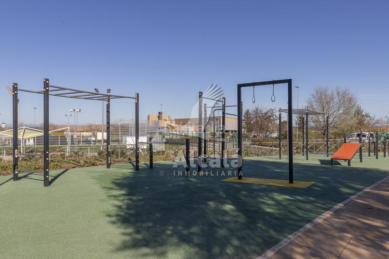 Foto 40c2d48d-1a9a-4bcf-9107-fee840be5f8e. Etagenwohnung mit heizung parking in Villalbilla pueblo Villalbilla